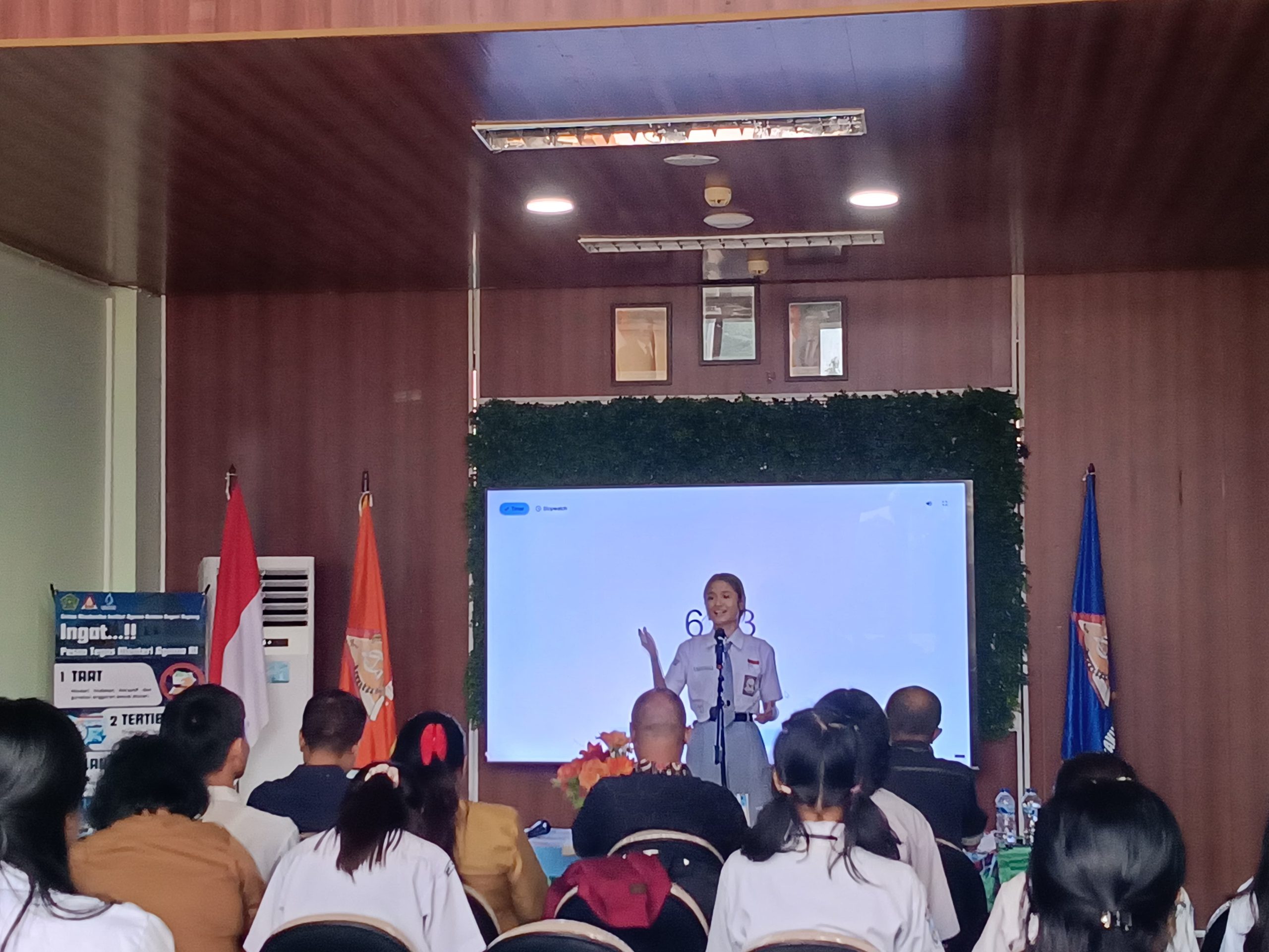 Lomba Pidato Antar SMA/SMK/SMTK di Kota Kupang Yang Digelar Oleh Fakultas Keguruan & Ilmu Pendidikan Kristen-IAKN Kupang  Berlangsung Meriah