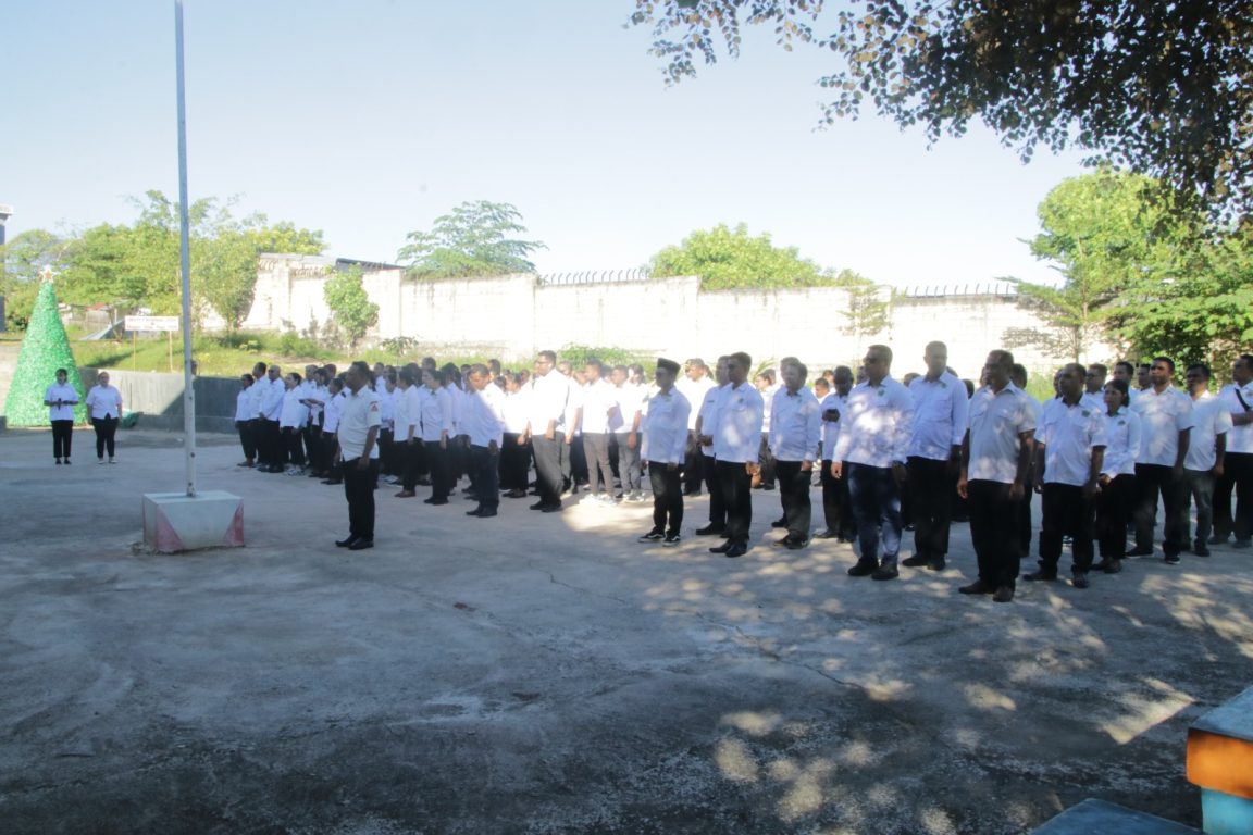 Apel Pagi dan Ibadah Awal Pekan IAKN Kupang: Perkuat Komitmen dan Spirit Pelayanan