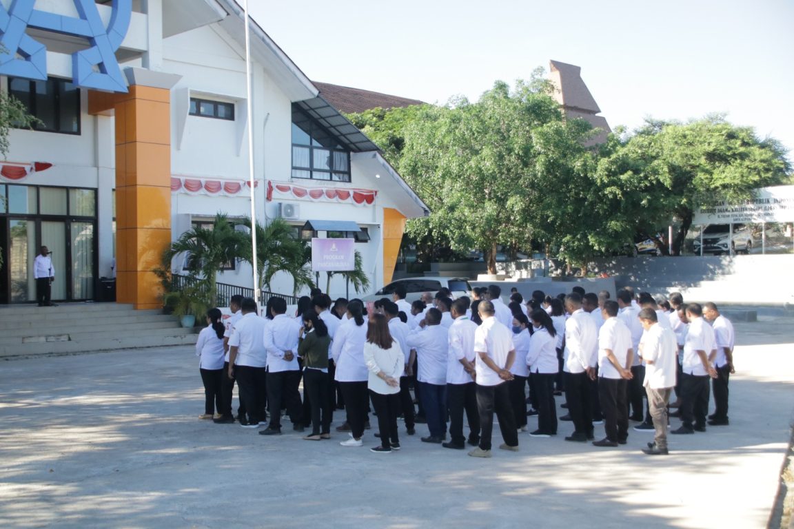 APEL PAGI: WAKIL REKTOR III AJAK SELURUH CIVITAS AKADEMIKA AKTIF DUKUNG PMB DAN JAGA KOMITMEN AKADEMIK