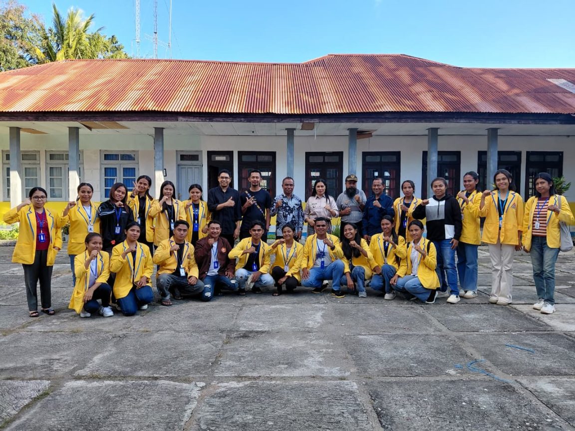 Camat Amanuban Tengah Sambut 21 Mahasiswa KKN IAKN Kupang, Siap Bersinergi Membangun Desa