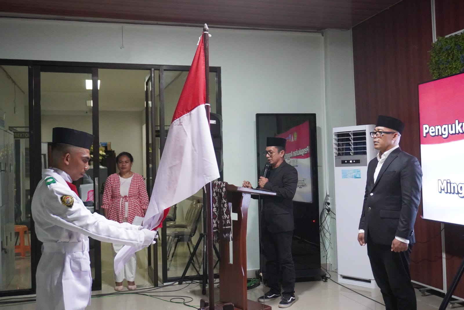 IAKN Kupang Gelar Doa Kebangsaan dan Kukuhkan Paskibra Pertama