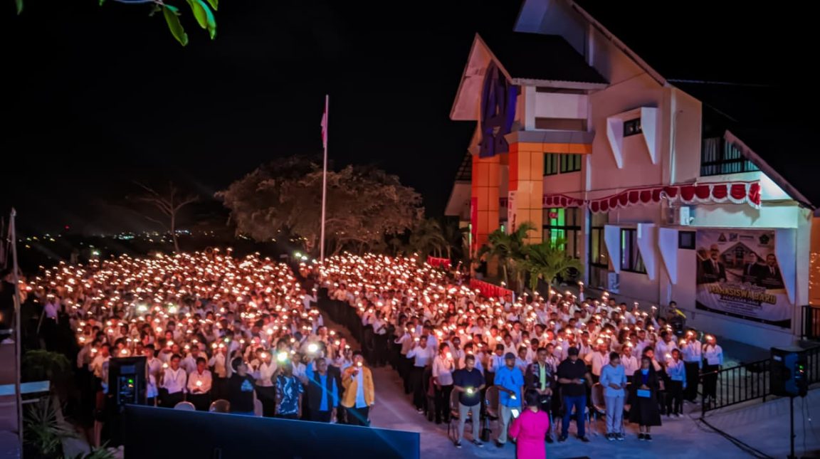 Tutup PKKMB dengan Doa dan Donasi, IAKN Kupang Ulurkan Tangan bagi Korban Gempa Flores