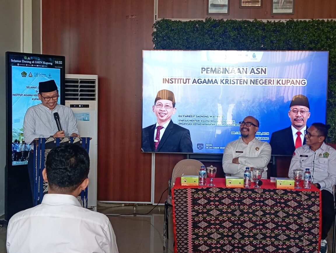 Pembinaan ASN IAKN Kupang, Staf Khusus Menag RI Tekankan Kesadaran sebagai Warga Dunia